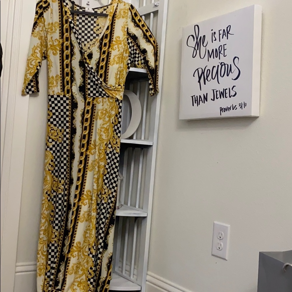 Long Maxi Dress - Picture 4 of 8
